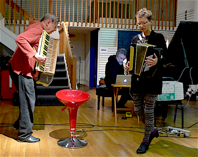 (L→R) Bob Marsh, Joe Lasqo, and Lucie Vítková perform Lasqo's Drak nebo krokodýl?, Berkeley Arts Festival, 23 Feb 2014